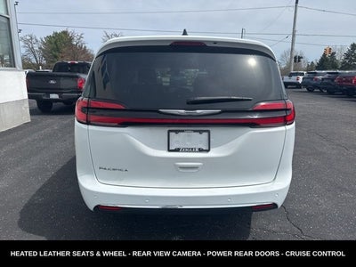 2023 Chrysler Pacifica Touring L HEATED SEATS & STEERING WHEEL