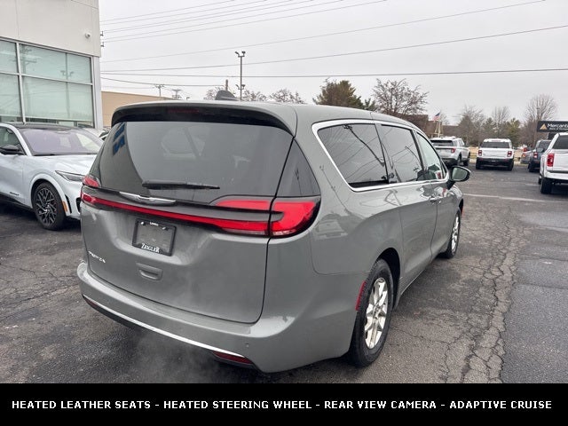 2023 Chrysler Pacifica Touring L STOW N GO SEATING