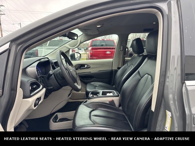 2023 Chrysler Pacifica Touring L STOW N GO SEATING