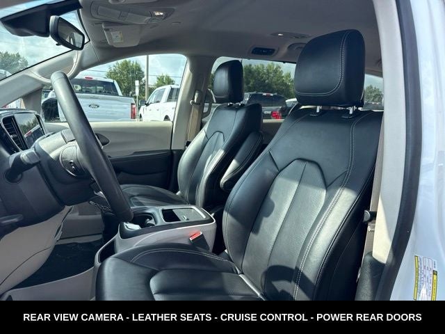 2024 Chrysler Pacifica Touring L STOW N GO SEATING