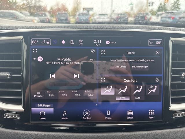 2023 Chrysler Pacifica Touring L HEATED SEATS & STEERING WHEEL