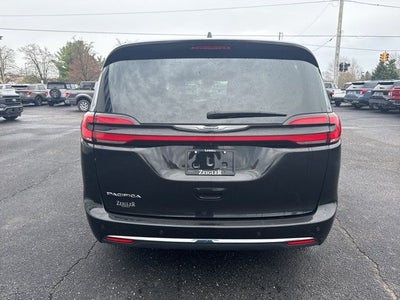 2023 Chrysler Pacifica Touring L HEATED SEATS & STEERING WHEEL