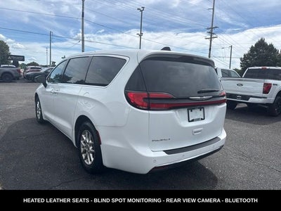 2024 Chrysler Pacifica Touring L STOW N GO SEATING