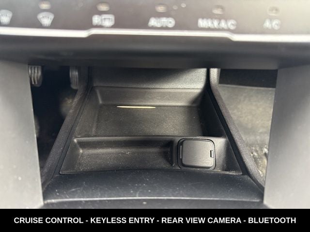 2013 Ford Fusion Hybrid SE LOW MILE HYBRID