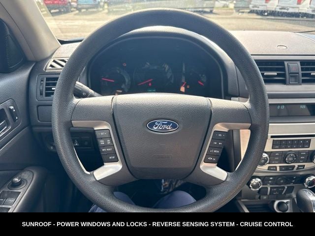 2012 Ford Fusion SE LOW MILE LOCAL TRADE