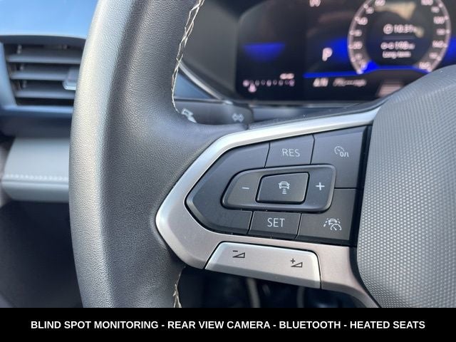 2024 Volkswagen Taos 1.5T SE ONE OWNER