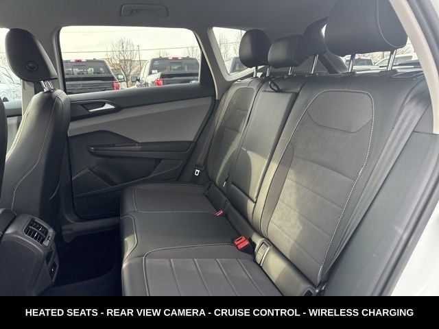 2023 Volkswagen Taos 1.5T SE ONE OWNER