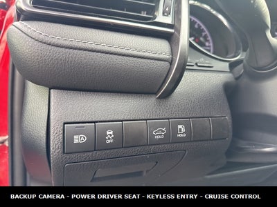 2020 Toyota Camry SE 39 MPG