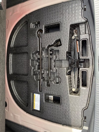 2020 Toyota Camry SE 39 MPG