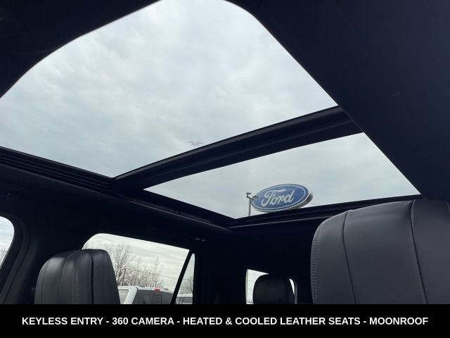 2025 Lincoln Navigator Reserve BLACKOUT PACKAGE