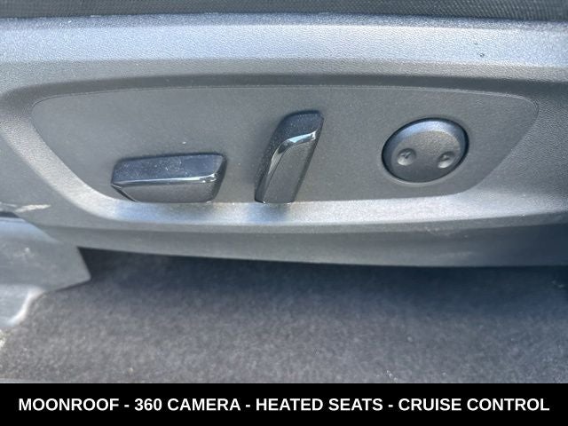 2024 Nissan Pathfinder SV 4WD