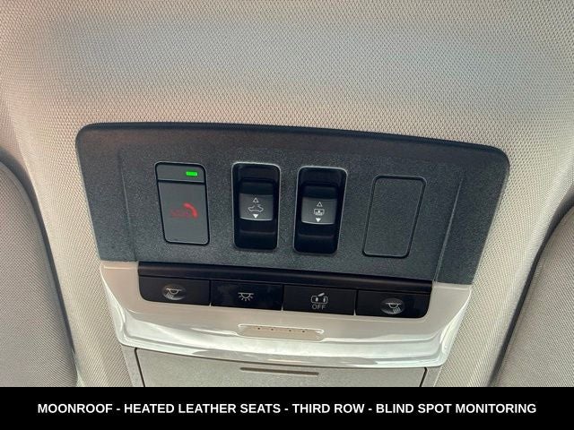 2023 Nissan Pathfinder SL 4WD