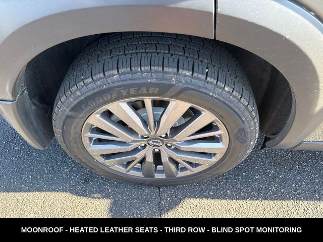 2023 Nissan Pathfinder SL 4WD
