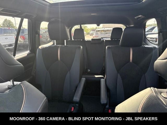 2026 Toyota Grand Highlander Hybrid Base
