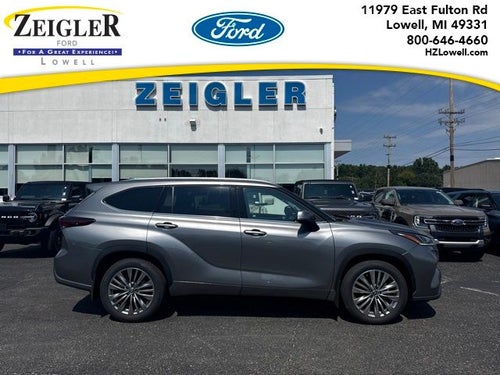 2026 Toyota Highlander Base