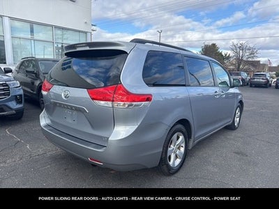 2011 Toyota Sienna Base LOCAL TRADE
