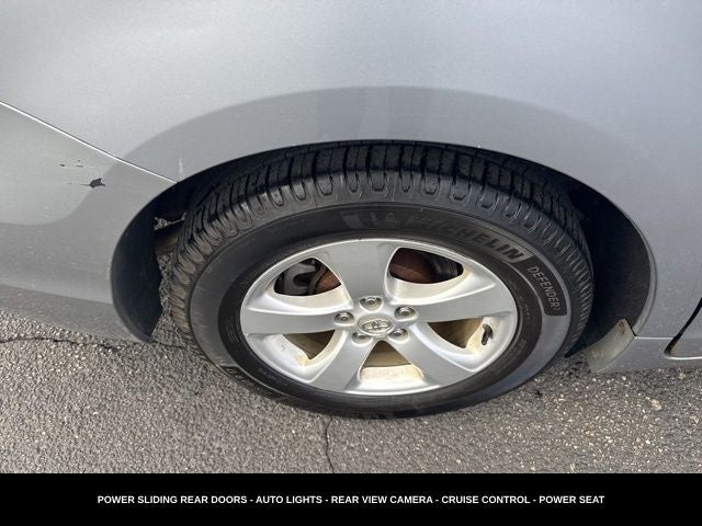 2011 Toyota Sienna Base LOCAL TRADE