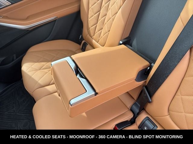 2024 BMW X7 xDrive40i PANORAMIC ROOF