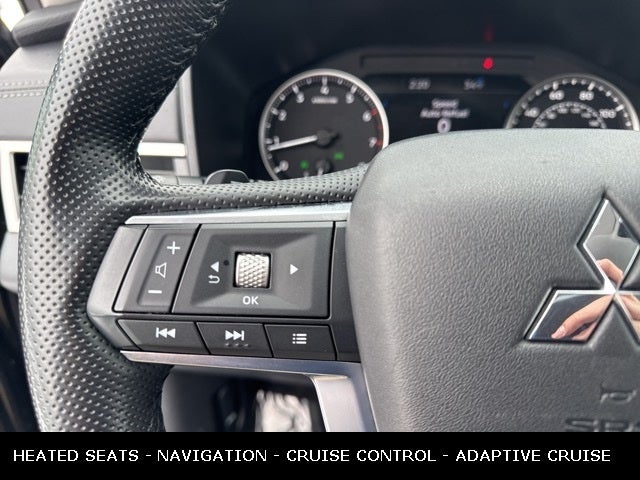 2024 Mitsubishi Outlander SE TECH PACK