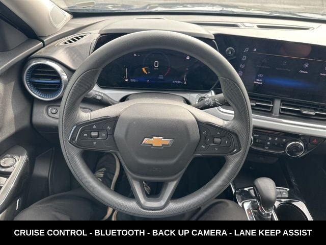 2025 Chevrolet Trax LT GREAT FUEL ECONOMY