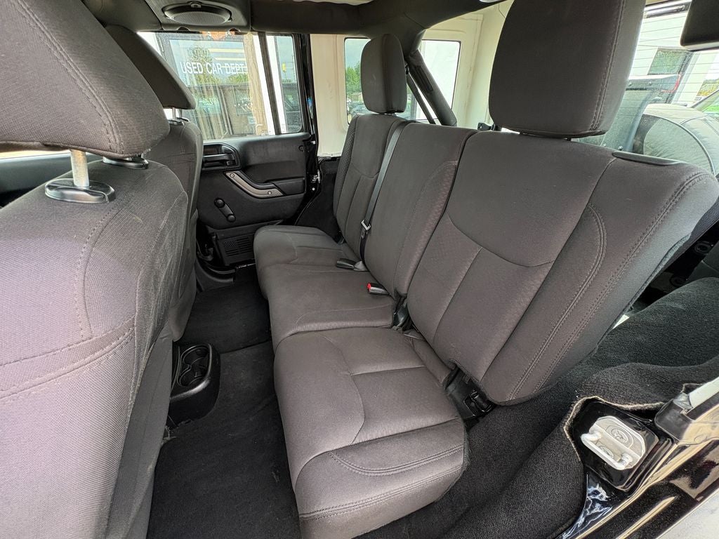 2014 Jeep Wrangler Unlimited Sport Black 3-Piece Hard Top