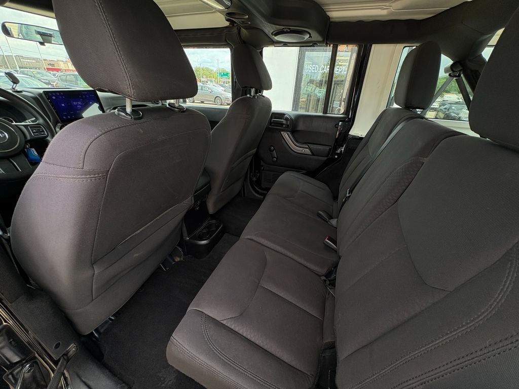 2014 Jeep Wrangler Unlimited Sport Black 3-Piece Hard Top