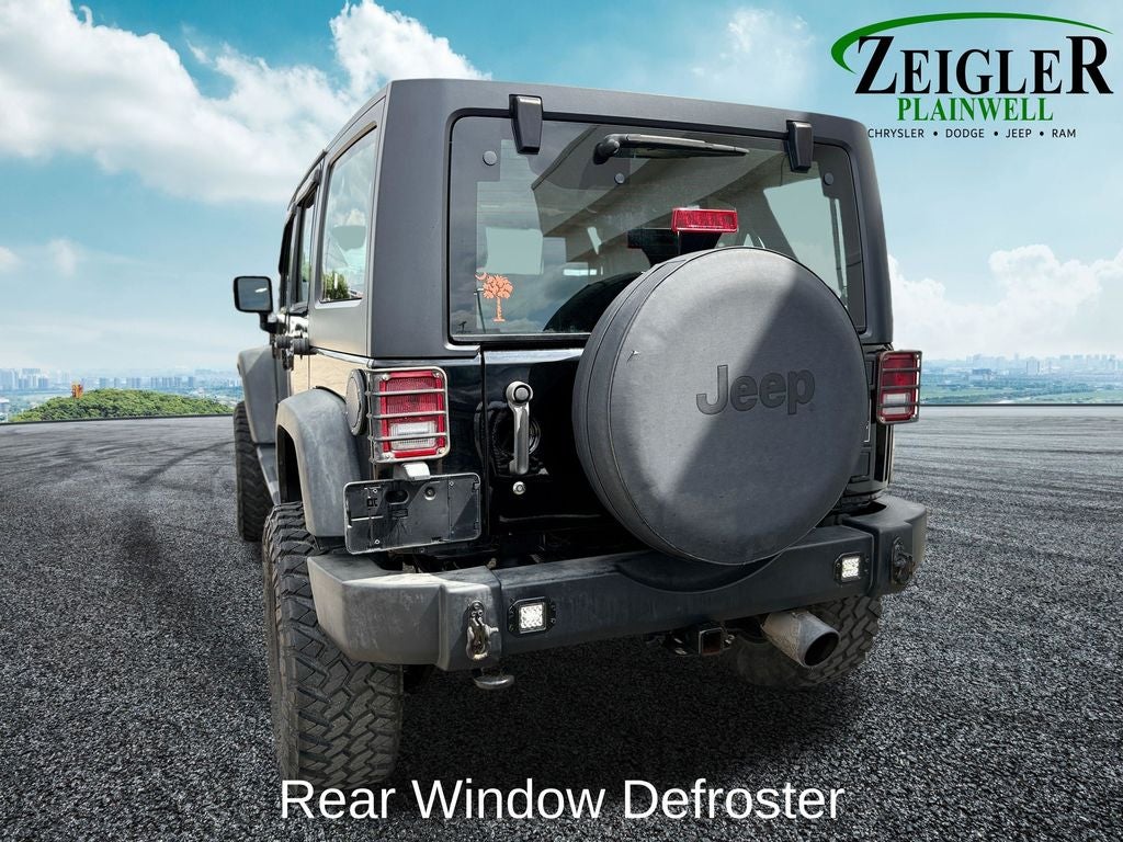 2014 Jeep Wrangler Unlimited Sport Black 3-Piece Hard Top
