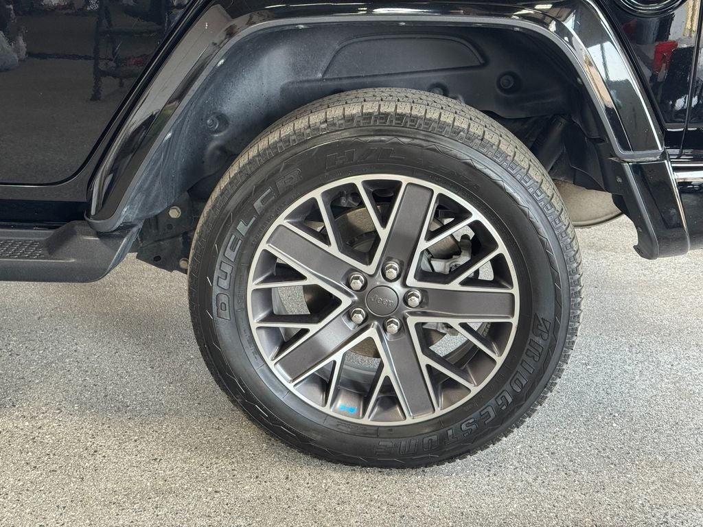 2023 Jeep Wrangler Sahara 4xe Sky 1-Touch Power Top