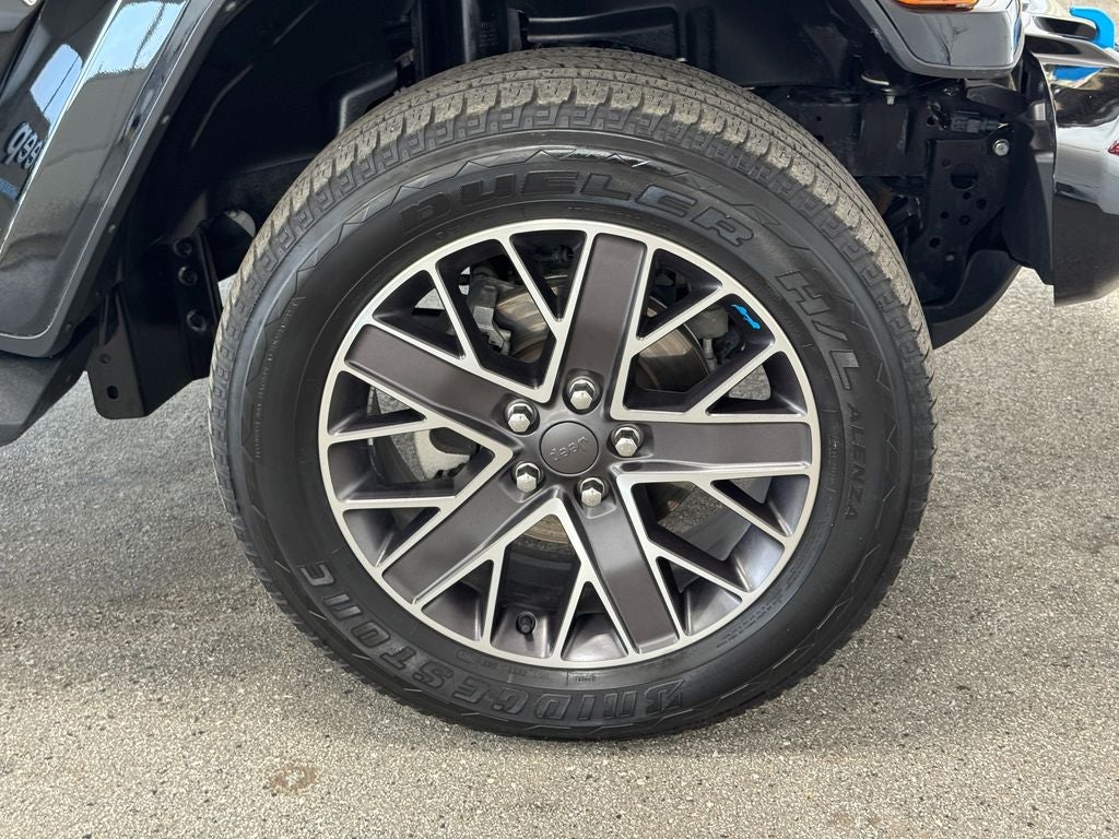 2023 Jeep Wrangler Sahara 4xe Sky 1-Touch Power Top