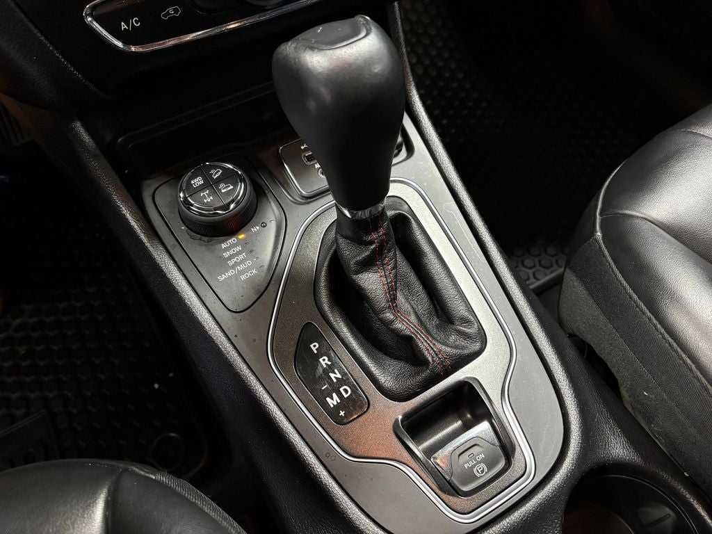 2020 Jeep Cherokee Trailhawk