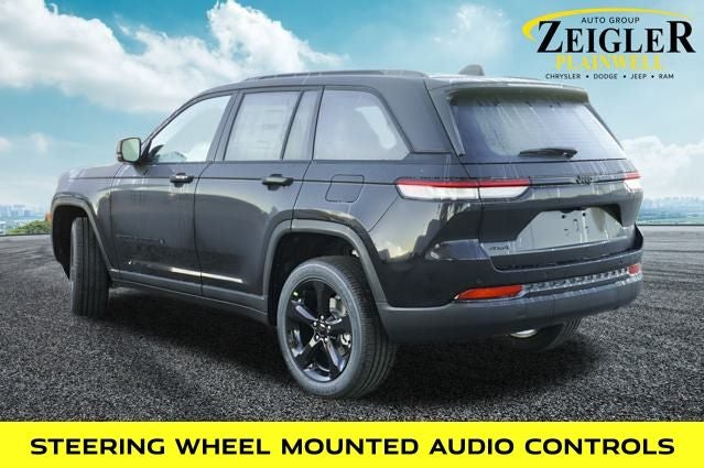 2025 Jeep Grand Cherokee Laredo 4x4
