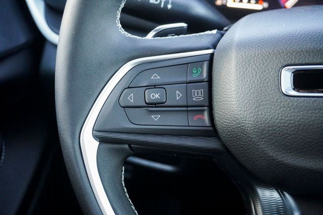 2025 Jeep Grand Cherokee Laredo 4x4