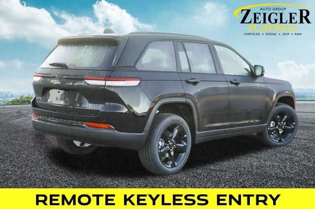 2025 Jeep Grand Cherokee Laredo 4x4