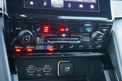 2023 Jeep Grand Cherokee Altitude ParkView Rear Back-Up Camera & Radio: Uconnect 5 w