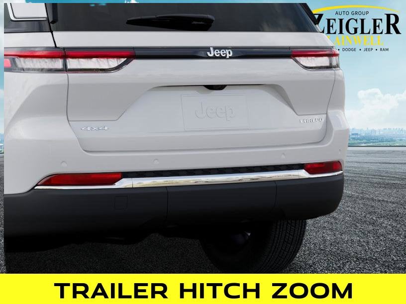 2027 Jeep Grand Cherokee Laredo X 4X4