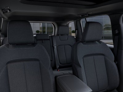 2027 Jeep Grand Cherokee Laredo X 4X4
