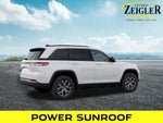 2027 Jeep Grand Cherokee Laredo X 4X4