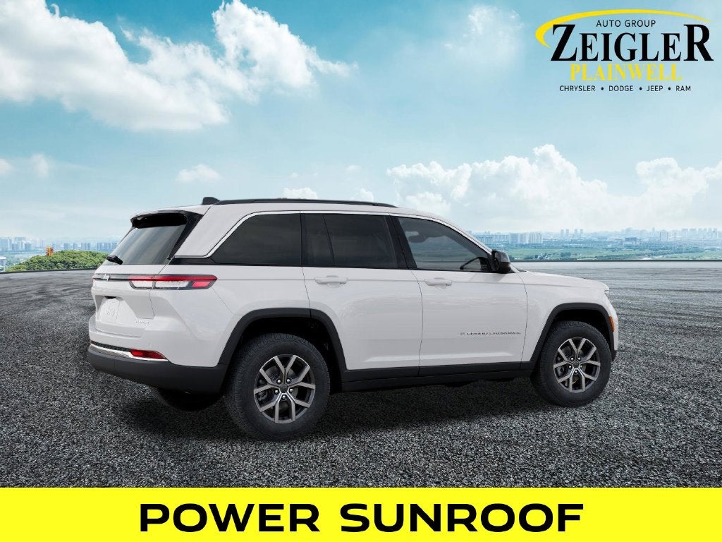2027 Jeep Grand Cherokee Laredo X 4X4