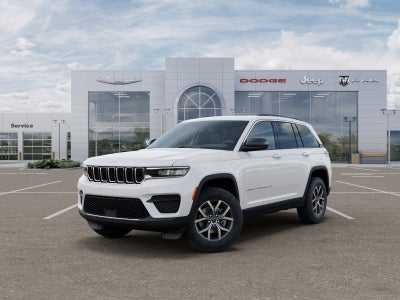 2027 Jeep Grand Cherokee Laredo X 4X4