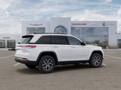 2027 Jeep Grand Cherokee Laredo X 4X4