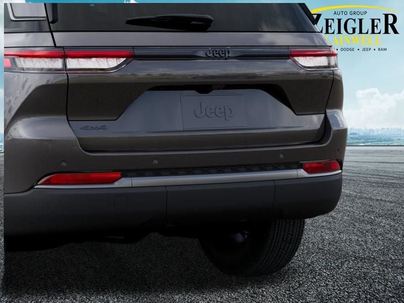 2026 Jeep Grand Cherokee Laredo 4X4