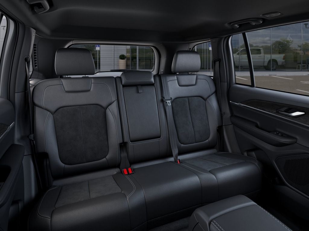2026 Jeep Grand Cherokee Laredo 4X4