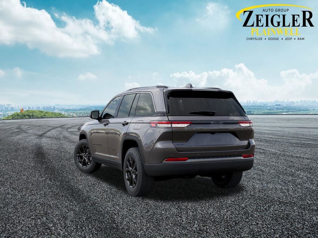 2026 Jeep Grand Cherokee Laredo 4X4