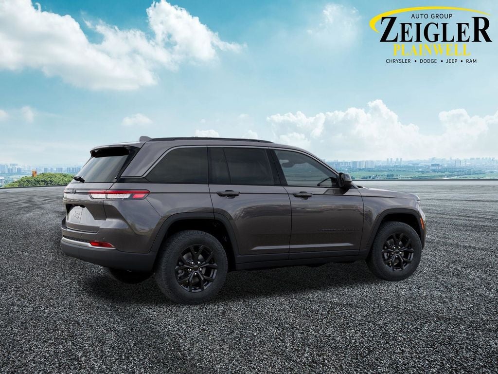 2026 Jeep Grand Cherokee Laredo 4X4