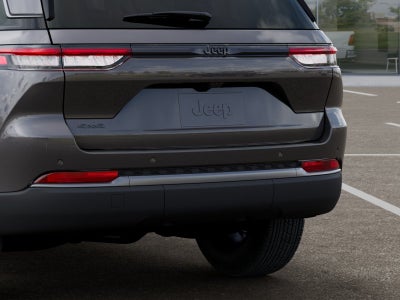 2026 Jeep Grand Cherokee Laredo 4X4