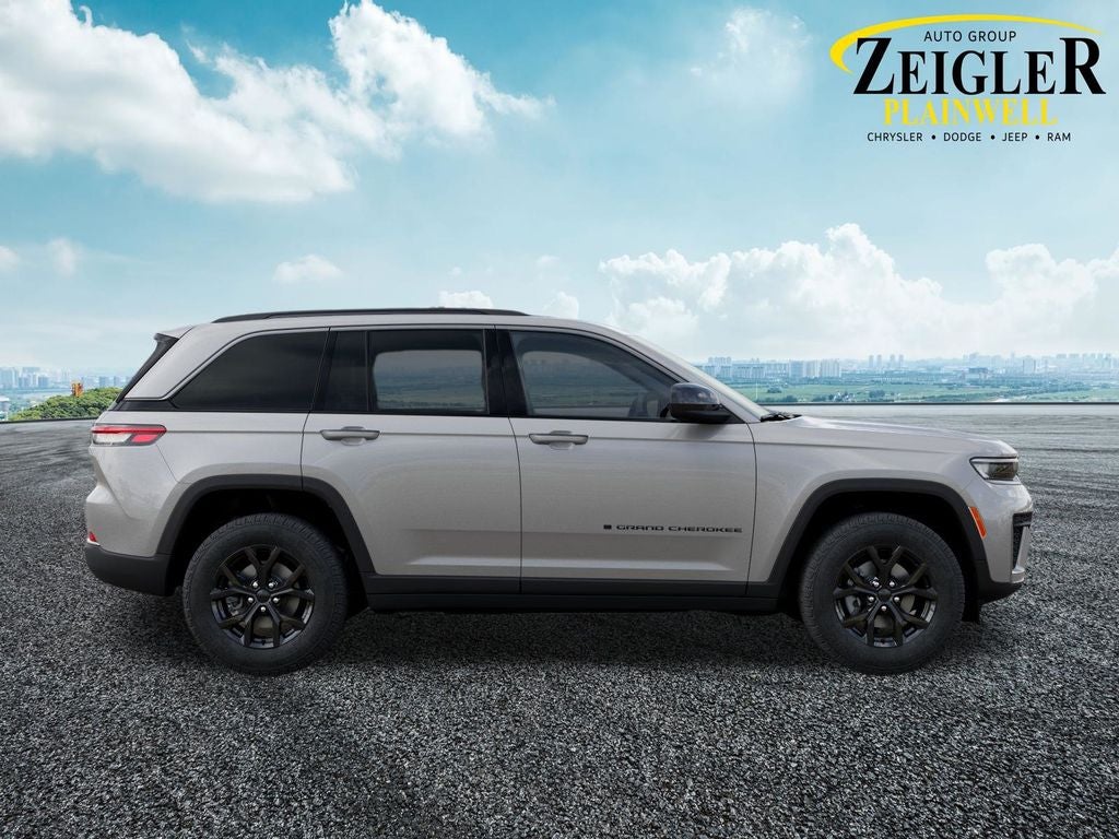 2026 Jeep Grand Cherokee Laredo