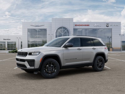 2026 Jeep Grand Cherokee Laredo