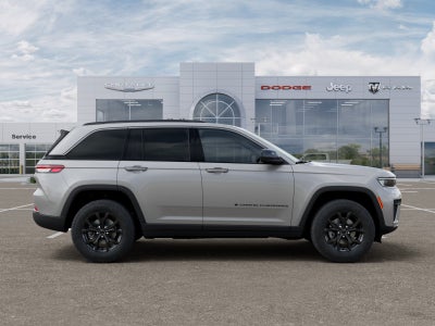 2026 Jeep Grand Cherokee Laredo