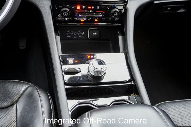 2023 Jeep Grand Cherokee Limited Blackout Package with Navigation