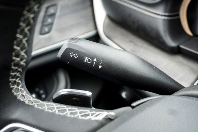 2023 Jeep Grand Cherokee Limited Blackout Package with Navigation